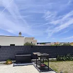 Villa Sempervivum 3 With Heated Pool Kaštela