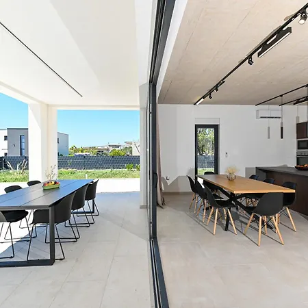 Sempervivum 3 With Heated Pool Villa Kastela