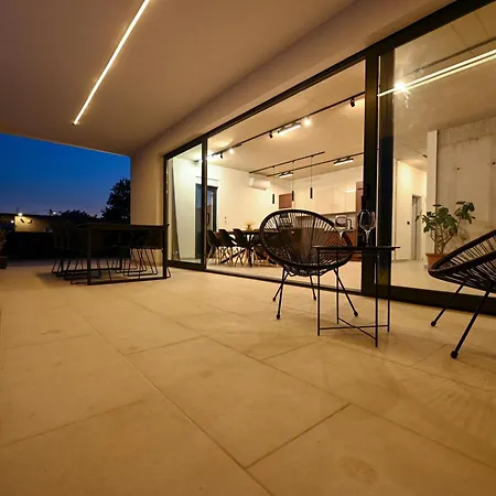 Sempervivum 3 With Heated Pool Kastela