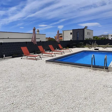 Sempervivum 3 With Heated Pool Villa Kastela